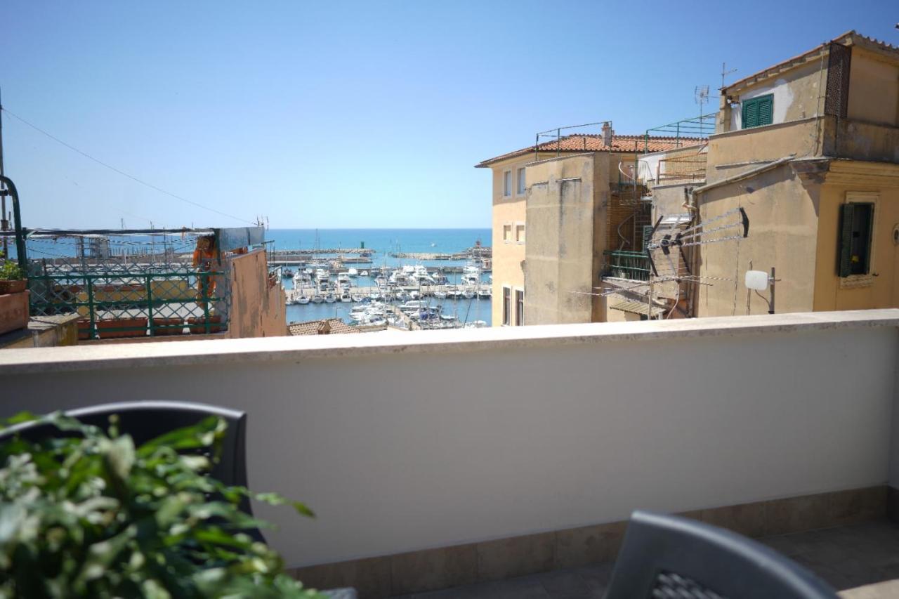 La Casa Del Baluardo Nettuno Giubileo 2025 Villa Bagian luar foto
