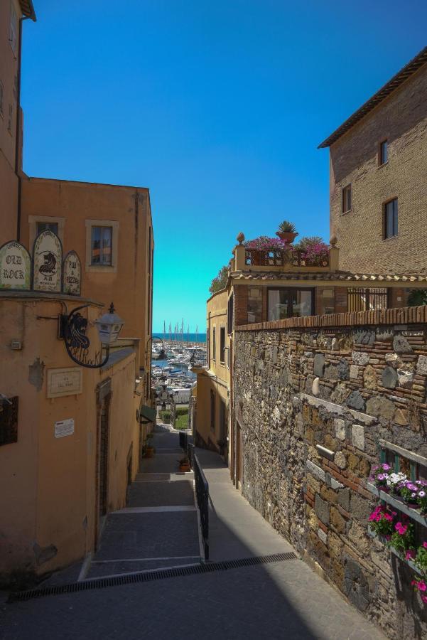 La Casa Del Baluardo Nettuno Giubileo 2025 Villa Bagian luar foto